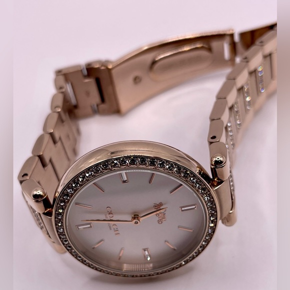 COACH PARK WOMAN WATCH 34MM
PALEROSE GOLD IONIC PLATED
STAINLESS STEEL W CRYSTAL - Picture 12 of 16